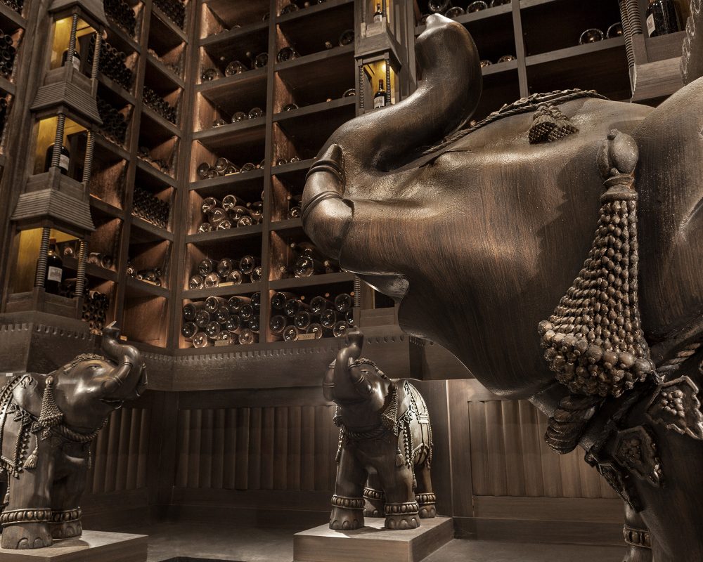 Home_vins_legendaires_envoutants_COS Home_vins_legendaires_envoutants_COS
