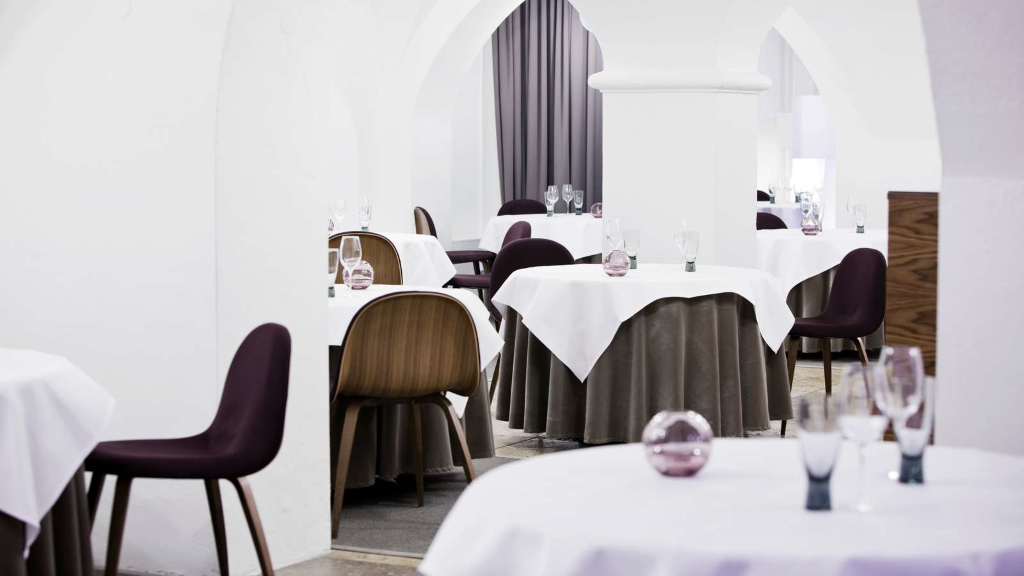 173095_Restaurant_AOC
