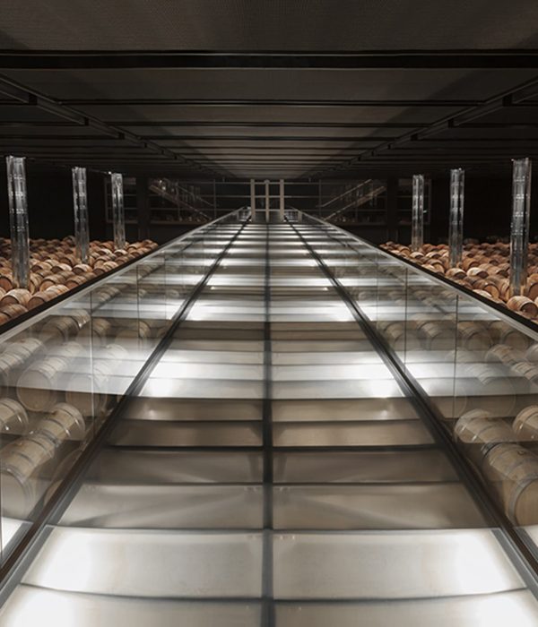 Cos d'Estournel - Chai (1)